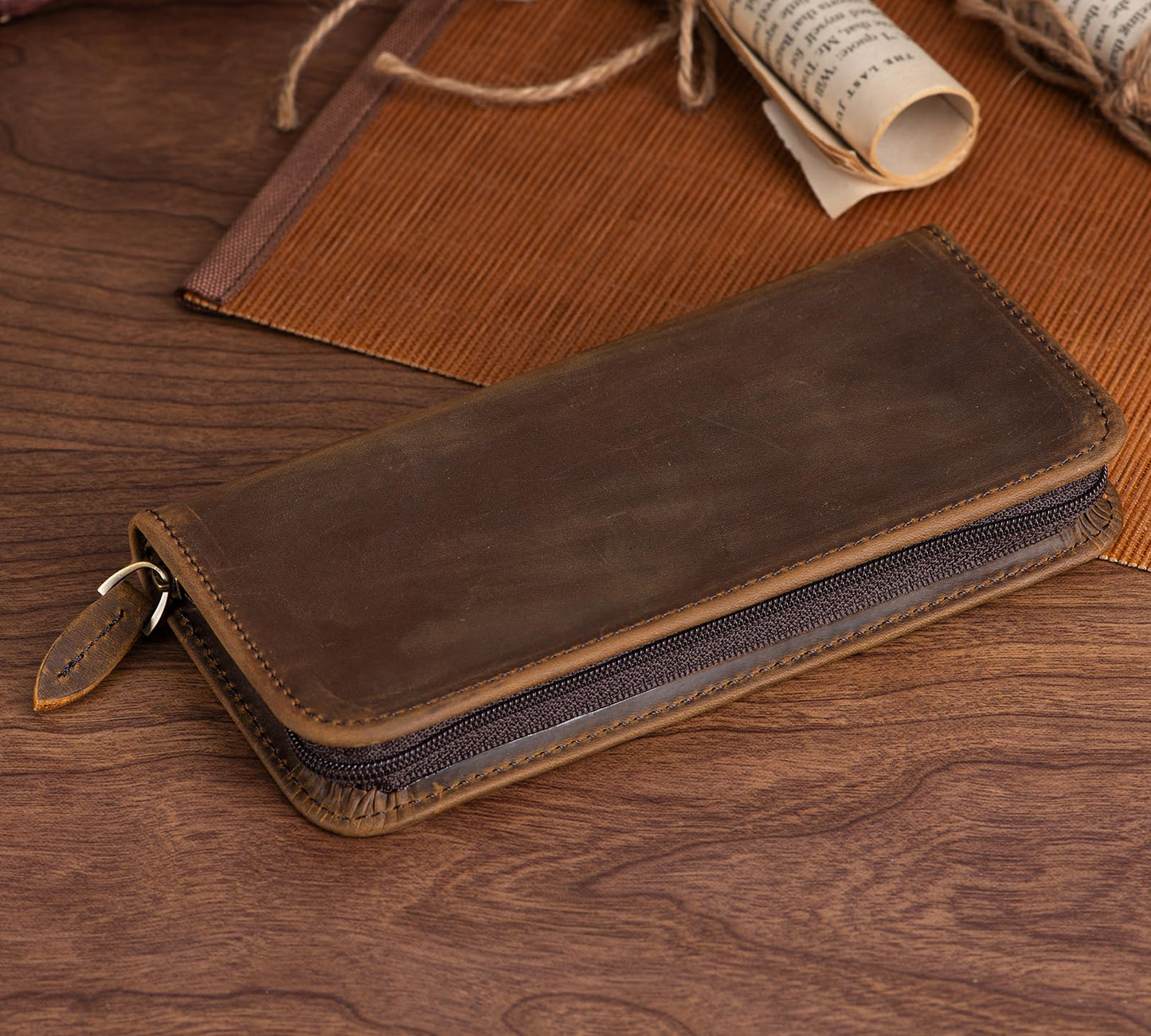Lanxivi Vintage Leather Fountain Pen Case 3 Divided Slots, Zippered Pen Case Pouch, Handmade Display Holder for Rollerball Pen