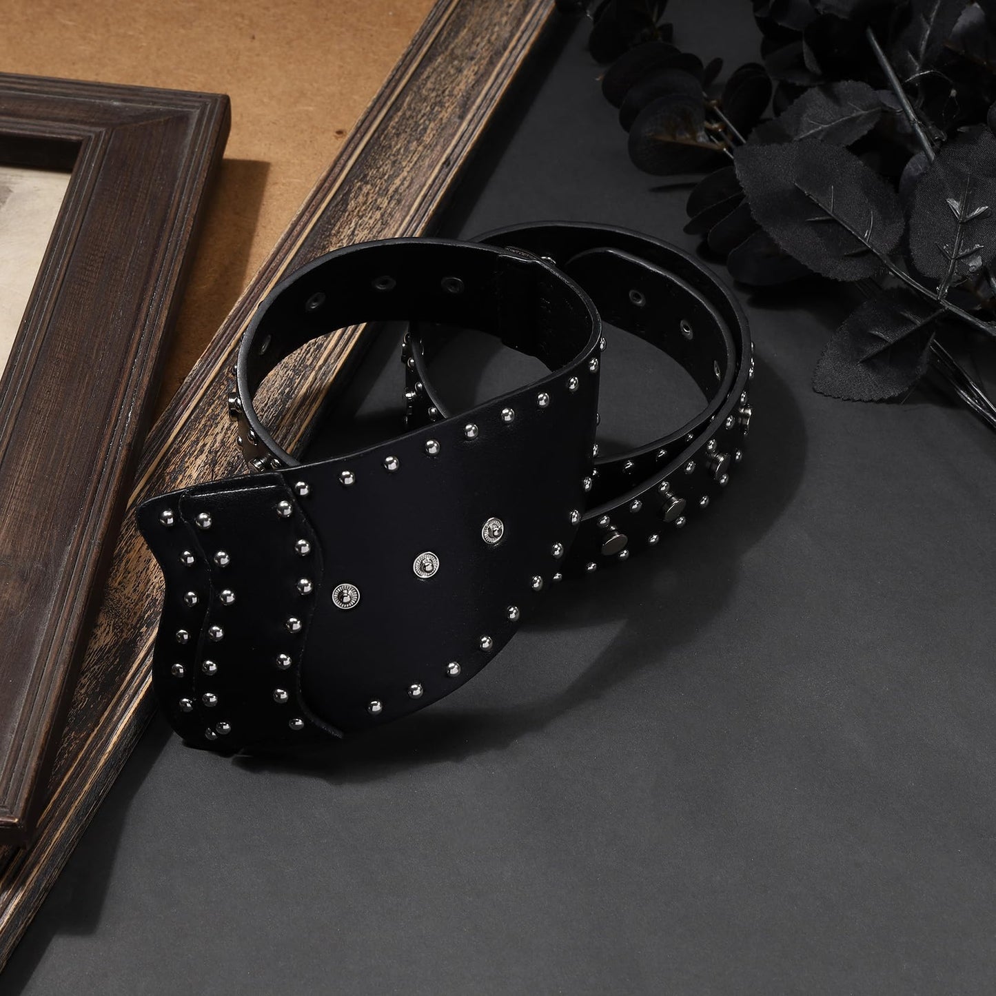 MILAKOO Punk Waist Belt for Women Black Leather Rivets Grommet Belts Y2K Rock Style Belt Renaissance Belts