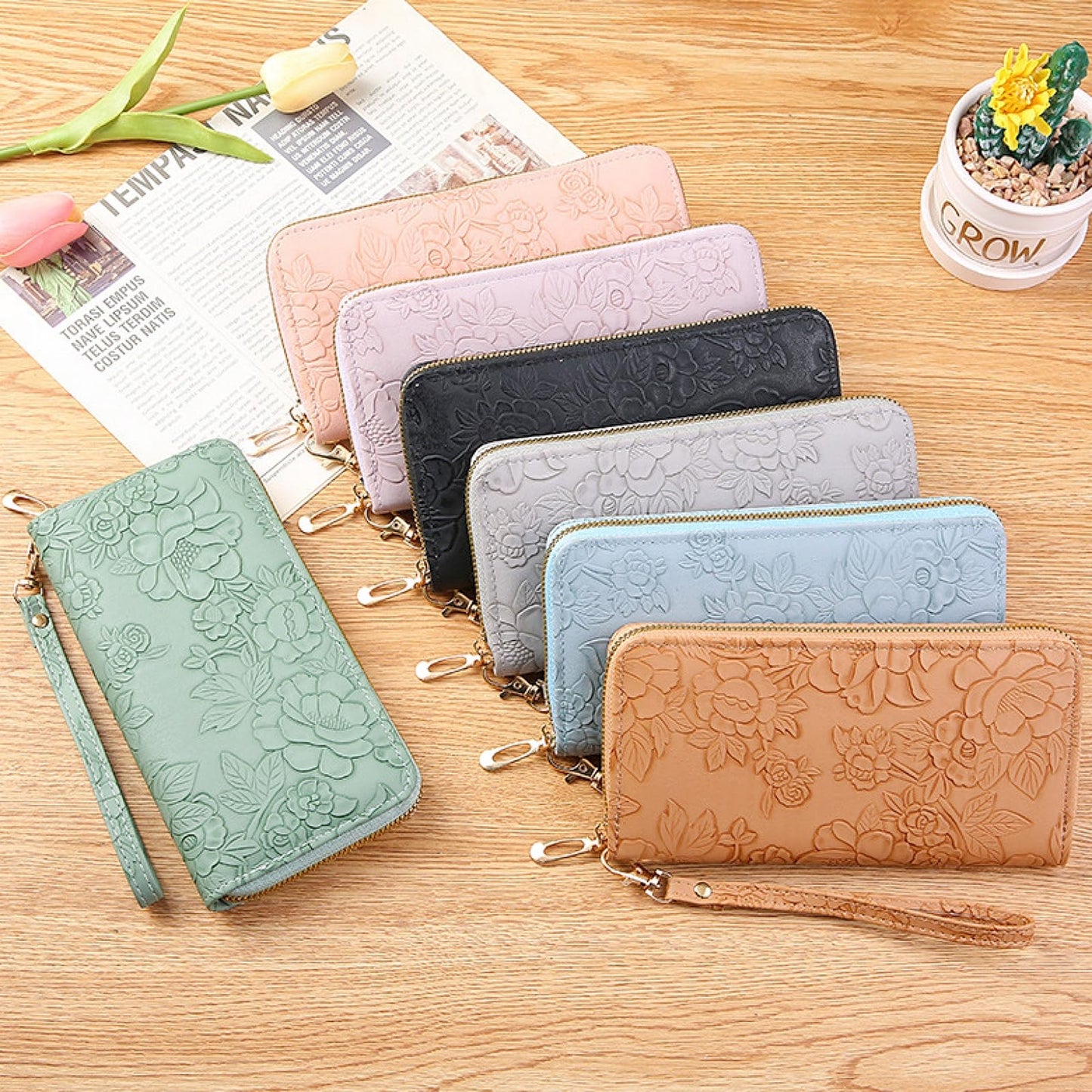 Bakurok Womens Wallet RFID Wristlet Wallet for Women Cute Floral Leather Credit Card Holder Wallet Ladies Clutch Long Purses