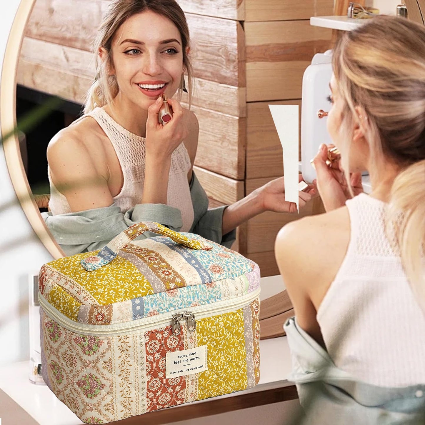AMULOKRU Large Makeup Bag, Cute Cosmetic Bags for Women, Floral Quilted Makeup Bag, Coquette Aesthetic Toiletry Bag,Travel Makeup Organizer Bags