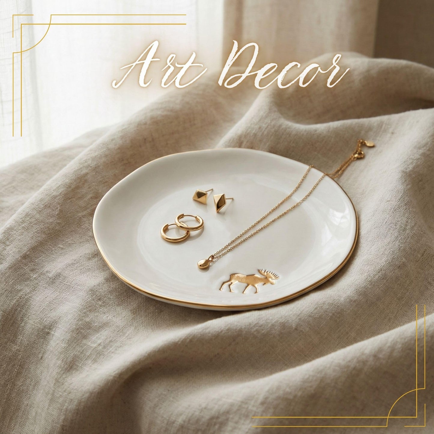 InnoBeta Moose Gifts for Women Girls, Gifts for Moose Lovers - 4.75" Handcrafted Ceramic Ring Dish with Gold Trim, Decorative Trinket Dish for Rings Earrings Necklaces
