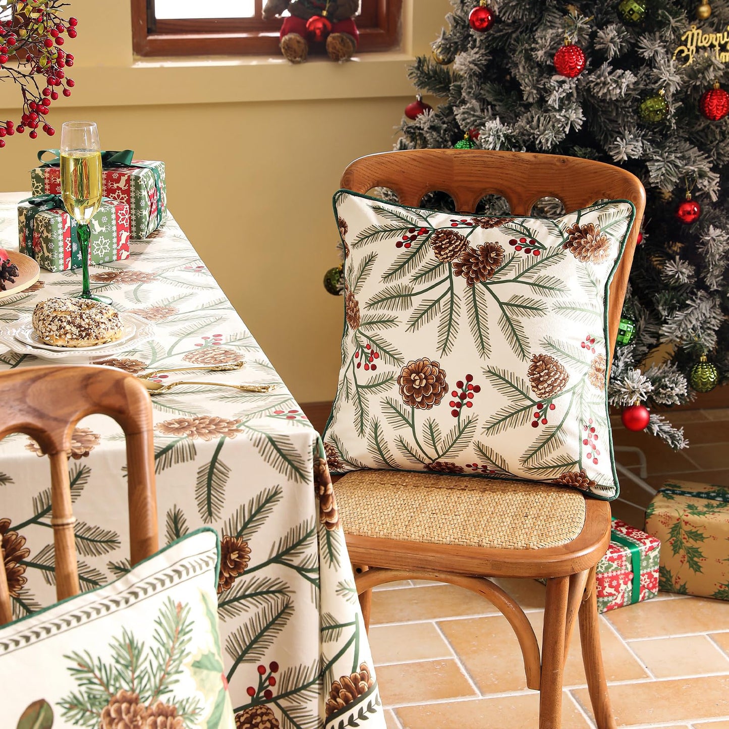 ISAENNE Design Square Classic Chrismas Style Throw Pillow Covers 18"x18", Green Soft Velvet Cushion Cover with Pinecone Leaves Pattern Decor Pillowcases for Bed,Living Room,Outdoor,Car