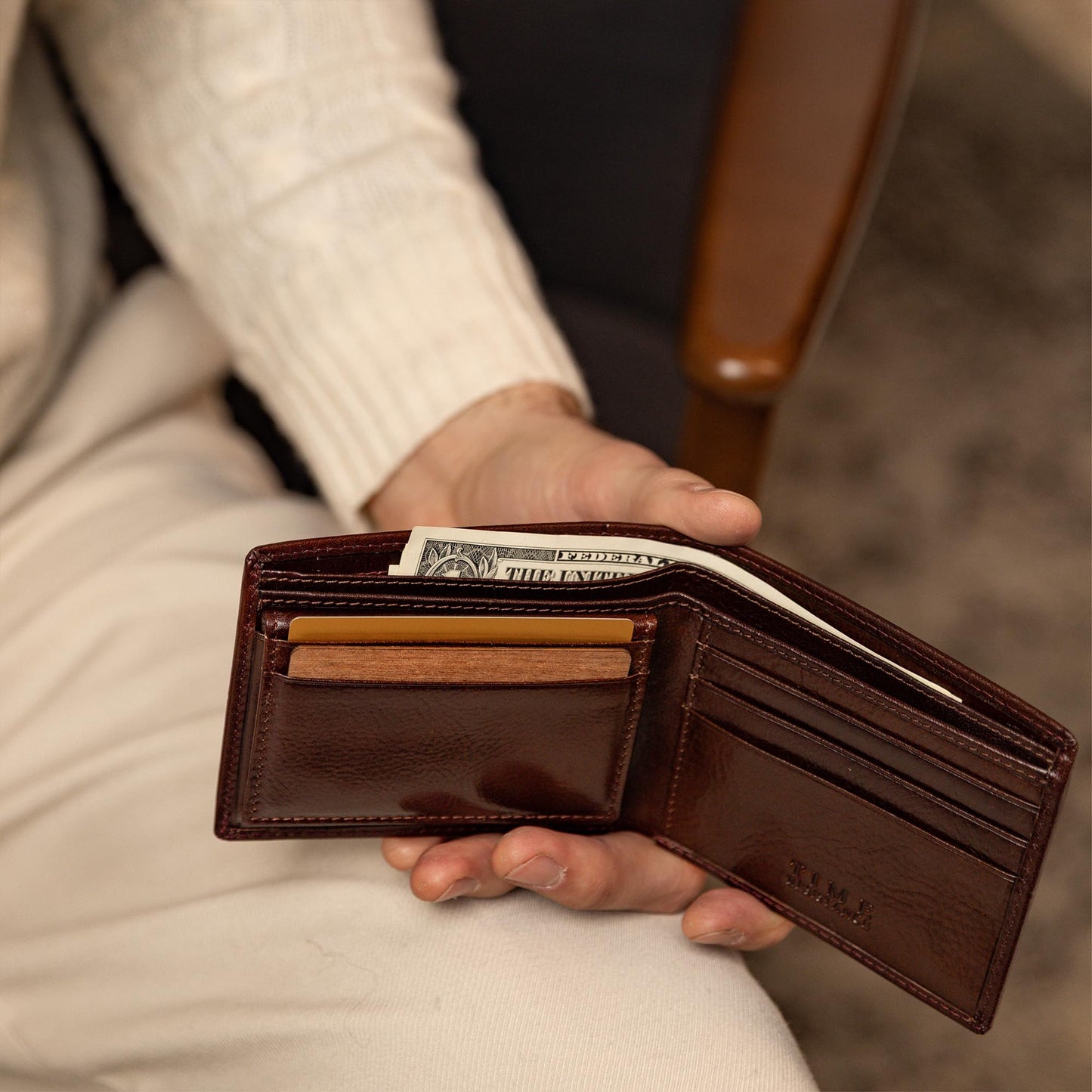 Time Resistance Leather Wallet – Italian Handmade Minimalist Design Wallet - Billfold Credit Card and Cash Holder (Brown)