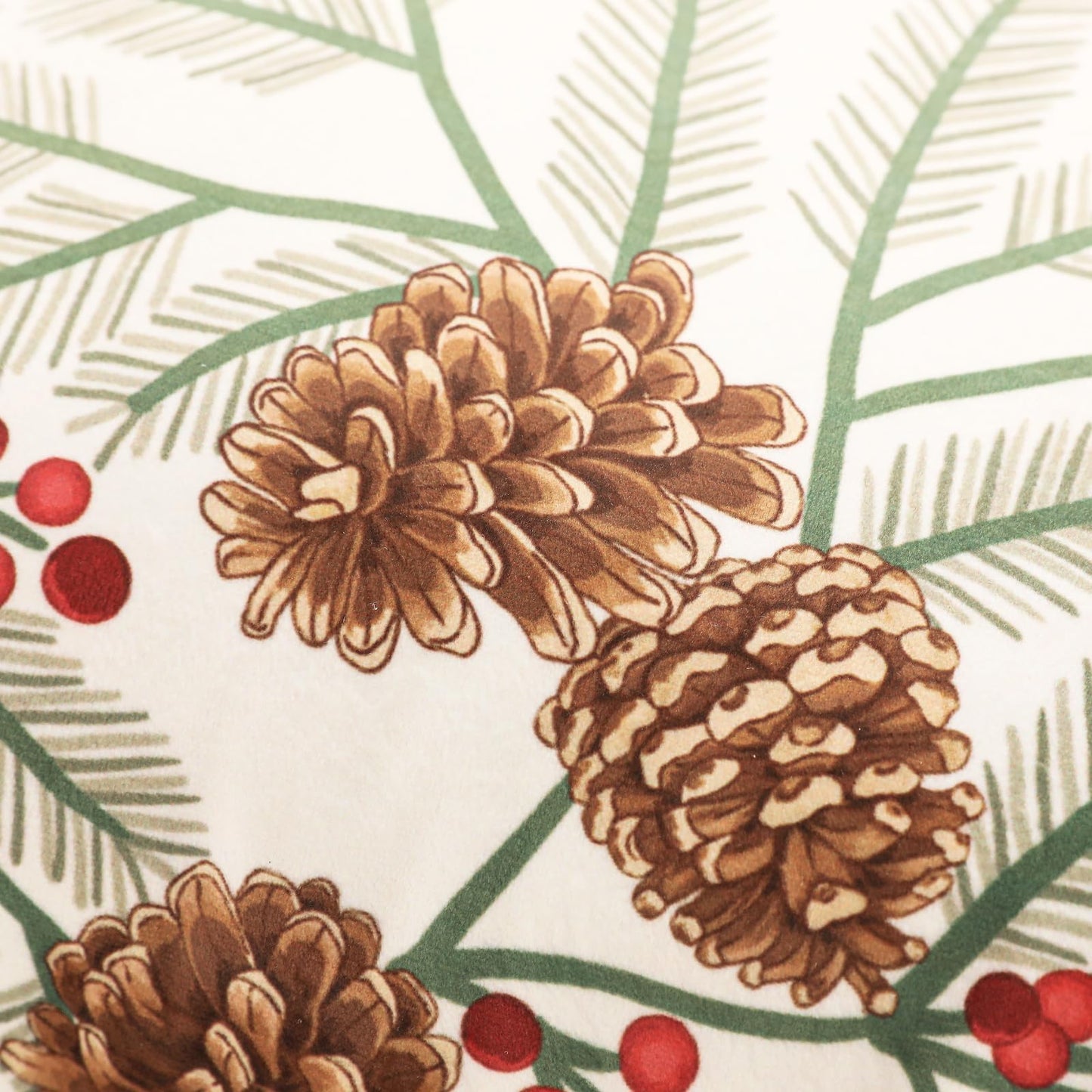 ISAENNE Design Square Classic Chrismas Style Throw Pillow Covers 18"x18", Green Soft Velvet Cushion Cover with Pinecone Leaves Pattern Decor Pillowcases for Bed,Living Room,Outdoor,Car