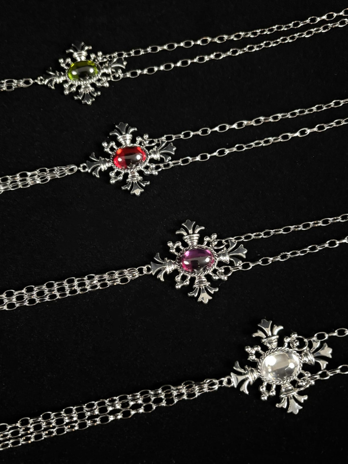 Gothic Cross Body Chain for Women – Silver Tone Adjustable Waist Body Jewelry with Clear Oval Crystal, Vintage Filigree Y-Style Harness Necklace for Festival Party Outfit