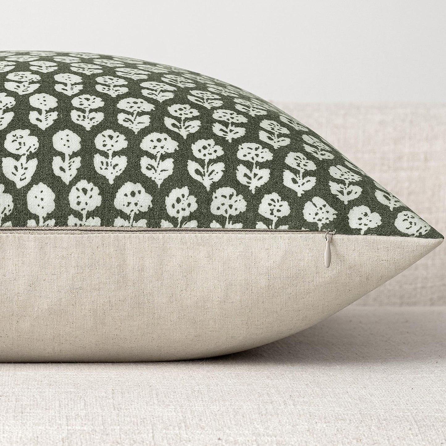MIULEE Winter Block Print Pillow Covers 18x18 Inch Set of 2, Christmas Vintage Floral Throw Pillow Cases Neutral Linen Farmhouse Cushion Covers for Couch Sofa Bed Chair Living Room, Army Green