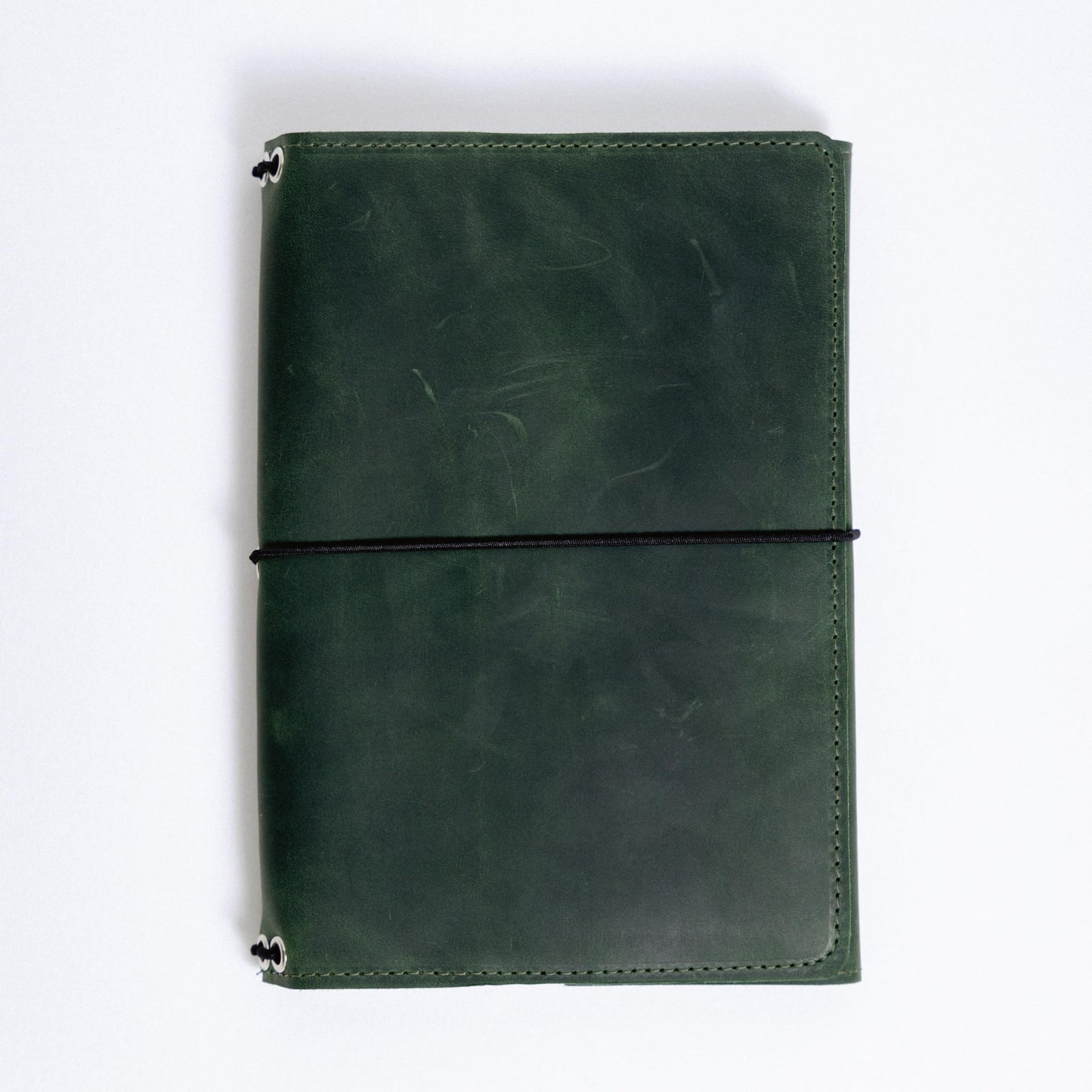 OMBUO Full-Grain Leather A5 Journal Cover – Refillable Traveler’s Notebook Case with 3 Elastic Bands, Pen Loop & Card Pockets – Fits A5/Half-Letter Inserts (Paper Not Included), Green