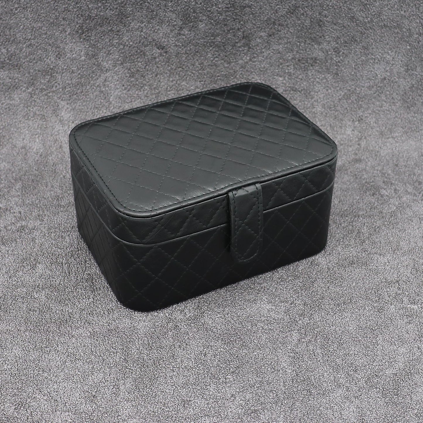 Cuifdem Jewelry Travel Case, 2-Layer Jewelry Box Organizer Medium Jewelry Travel Box, Portable Faux Leather Jewellery Storage Boxes with Argyle for Women, Daily Jewellery Case Home Use (Pure black)