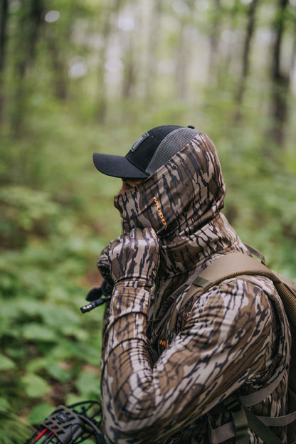 Muddy Outdoors Men's TRX Lightweight Neck Gaiter Mossy Oak Bottomland One Size Fits Most