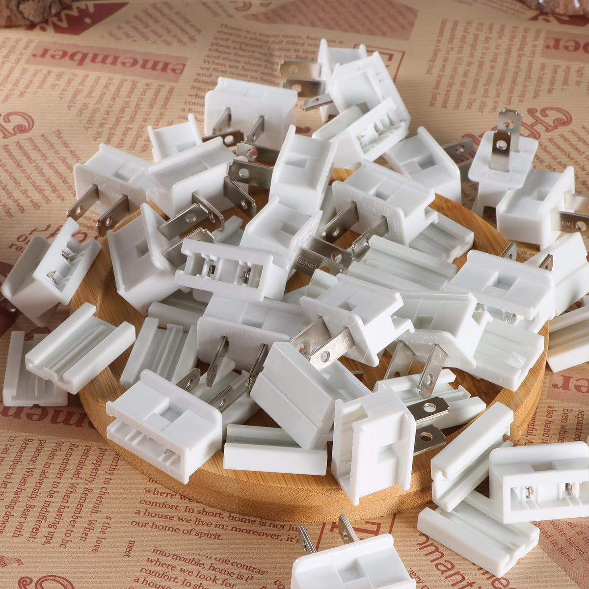 GFQHF Electric Plugs - 26PCS Male and Female Vampire Plug - SPT-1 White for Christmas Light Strings & Lamps and DIY Projects