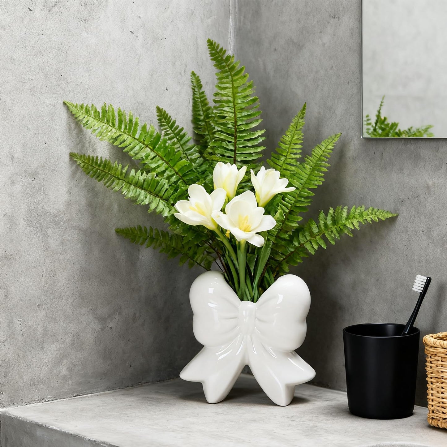 Disoza Bow Vase White Ceramic Vase Flower Cute Decorative Minimalist Farmhouse Beige Flowers Tulip Pampas Grass Modern Home Decor for Table Bathroom Shelf