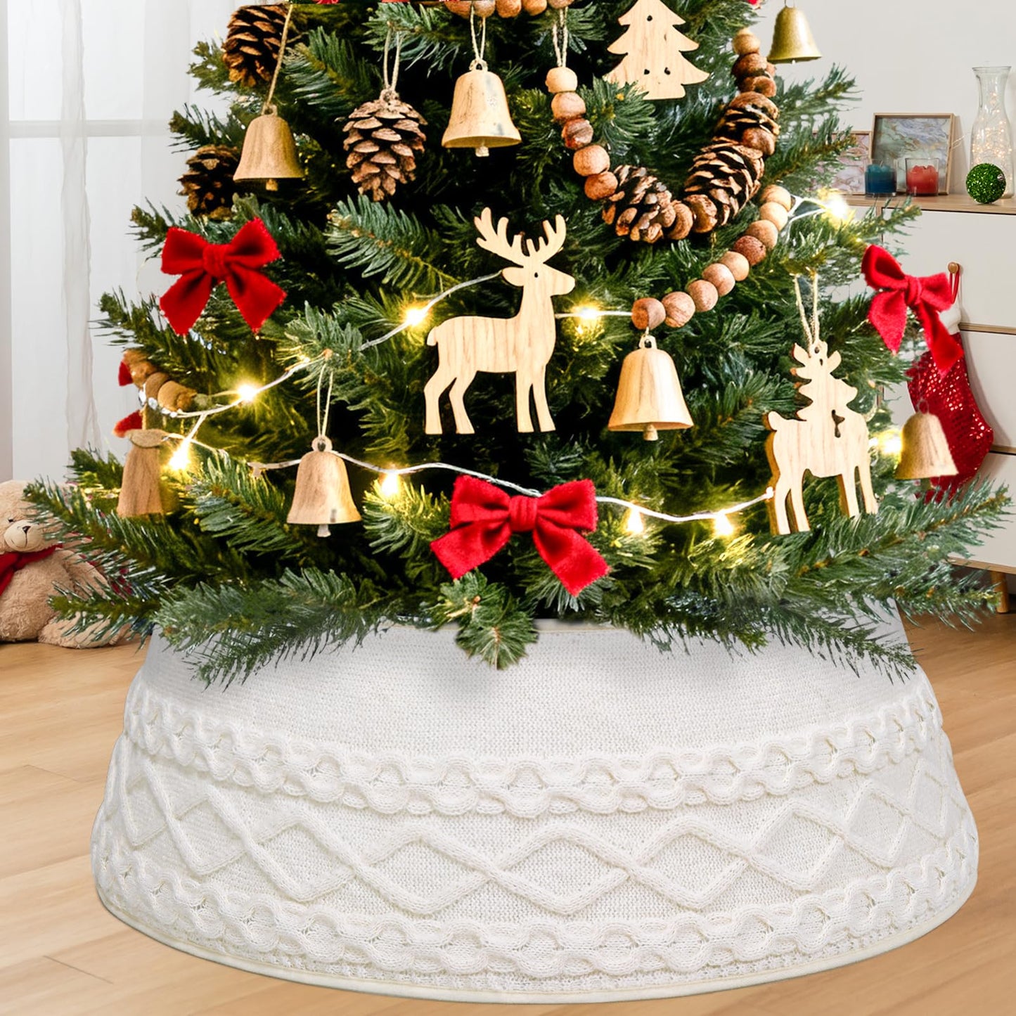 ASTNIC Knitted Christmas Tree Collar, Cable Knit Christmas Tree Skirt Xmas Tree Stand Base Cover Rustic Handmade Tree Ring Tree Skirt for Artificial Trees Christmas Farmhouse Home Decor (White)