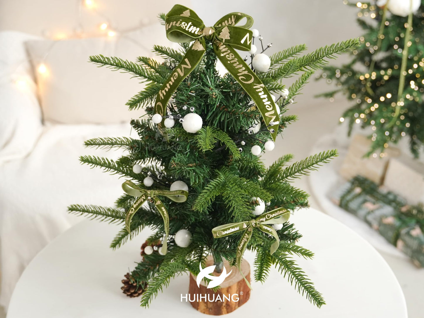 HUIHUANG Christmas Velvet Ribbon 1 inch Moss Green Velvet with Gold Merry Christmas Tree Ribbon for Gift Wrapping, Tree Ornaments, Wreaths, Garlands, DIY Crafts- Continuous 10 Yards