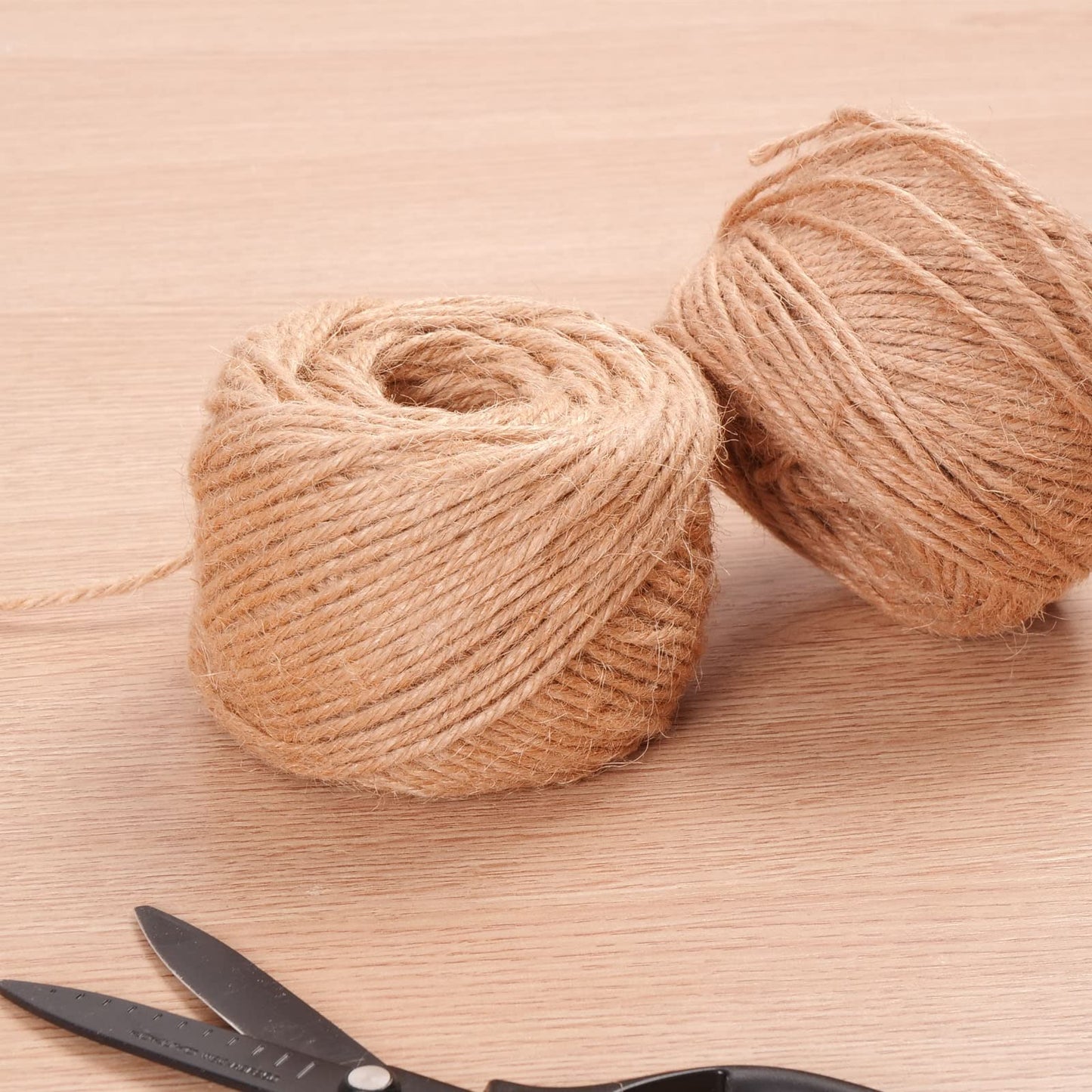 Cambaverd Garden Twine Natural Jute Twine 200 Feet 3mm 4ply Twine String for Climbing Plants Gardening Crafts Gifts Wrapping Decoration Bundling Packing String