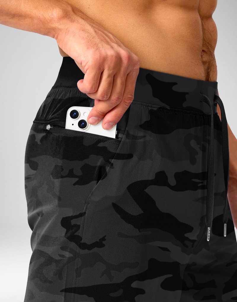 Soothfeel Men's Running Shorts with Zipper Pockets 9 Inch Lightweight Quick Dry Gym Sports Athletic Workout Basketball Shorts for Men (Grey Camo, XXXL)