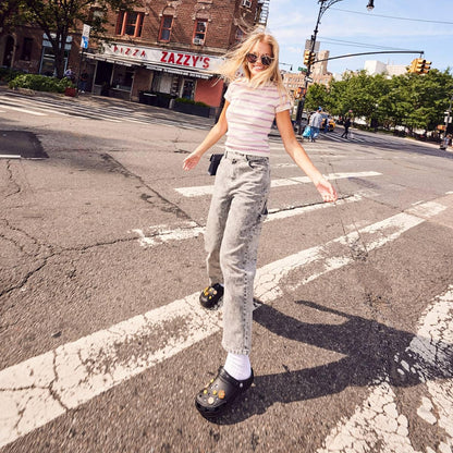 Crocs Unisex-Adult Classic Clogs, Black, 3 Men/5 Women