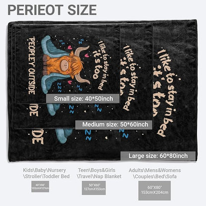 Cute Highland Cow Lightweight Throw Blanket, Cartoon Sleep Animal with Heart and Star, Warm Soft Cozy Flannel Blankets, Couch Dorm Home Decor All Season Use, 50x40in, Gifts for Girls Women