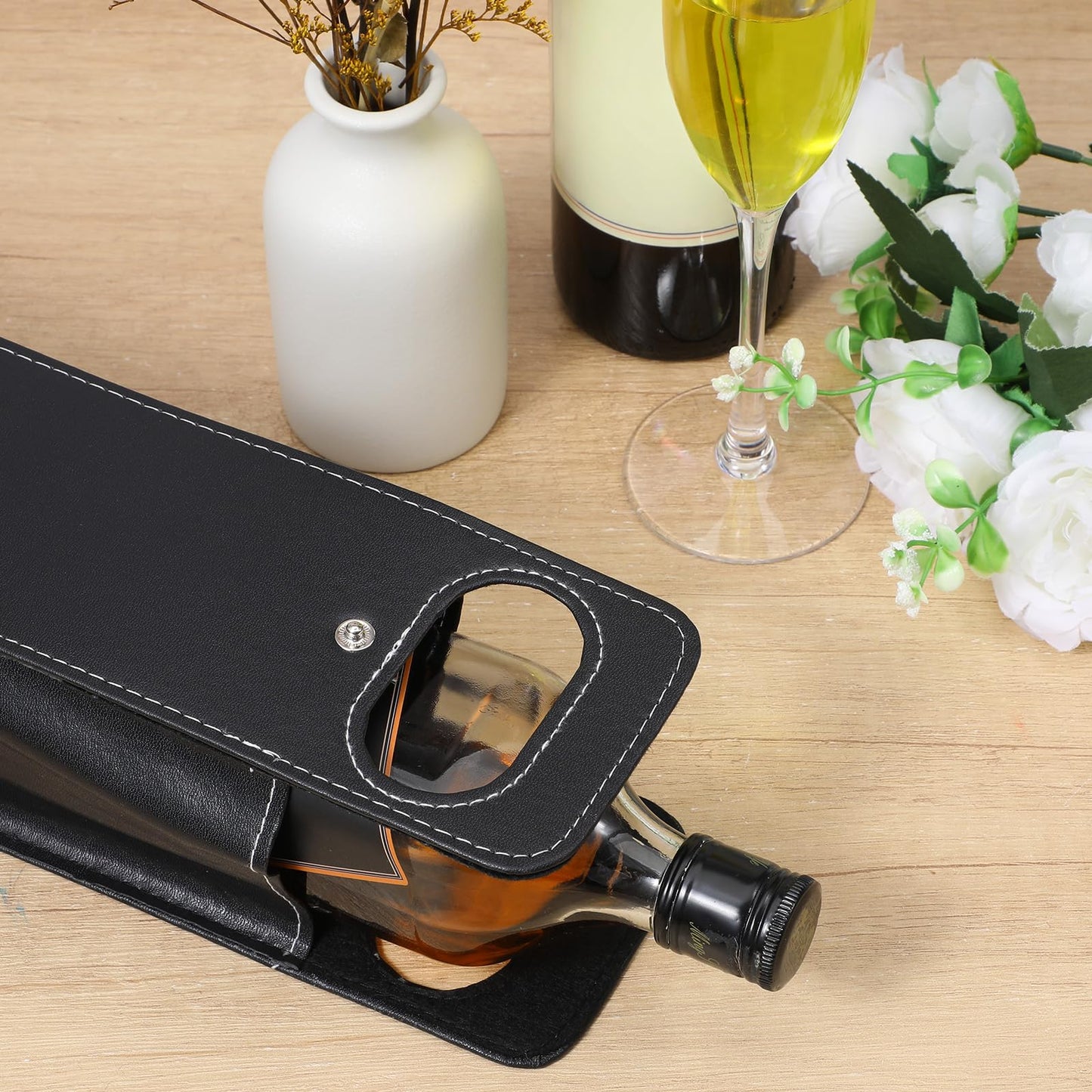 6 Pcs PU Leather Wine Bag, Reusable Single Leather Wine Bottle Carrier Case Holder for Champagne Beer Gift Presentation on Wedding Birthday Christmas(Black)