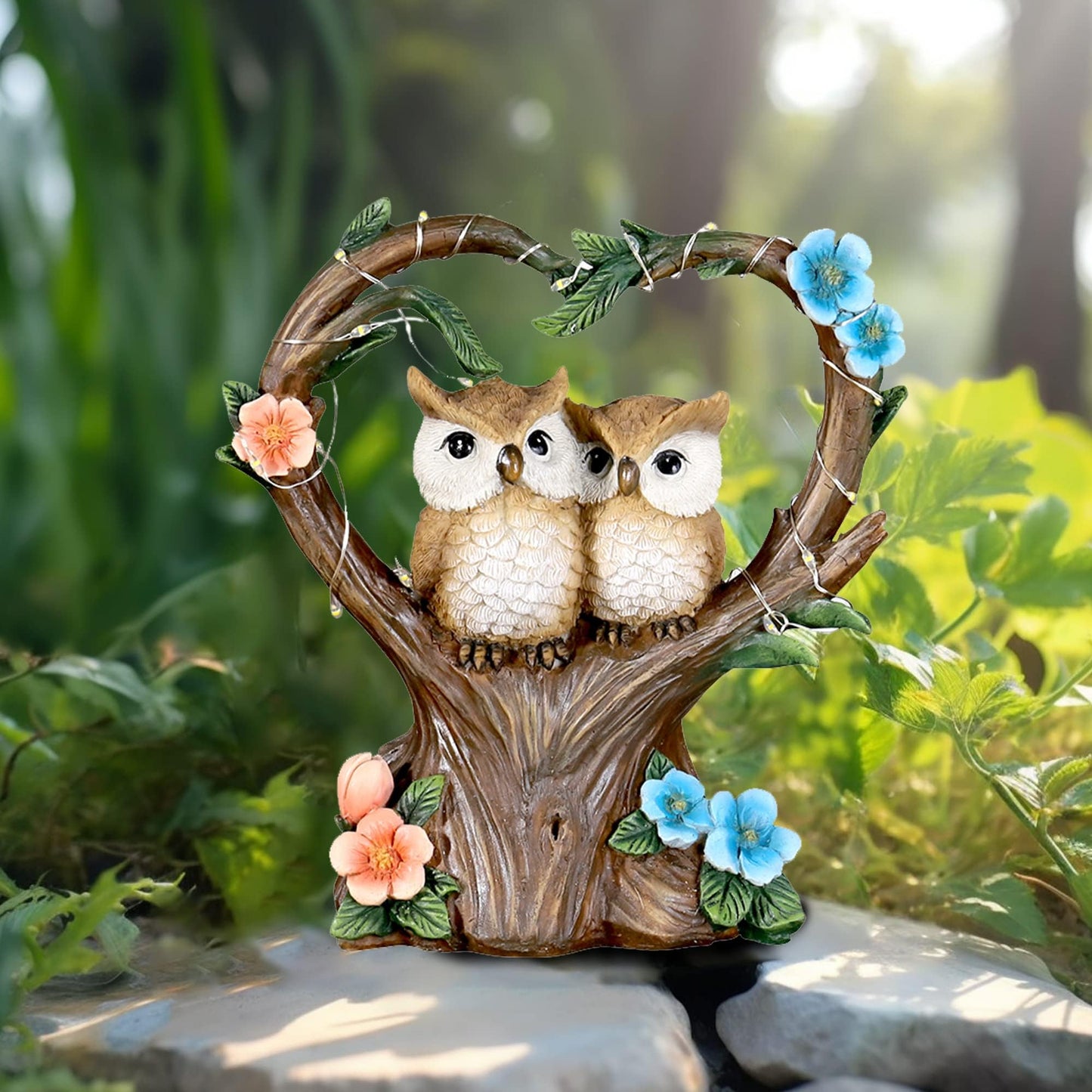 FLJZCZM Owl Statue with Solar Lights Outdoor Decor, Resin Owls Figurines for Garden Patio Lawn Decorations, Christmas Birthday Gifts for Women Friends (7.6Inches)