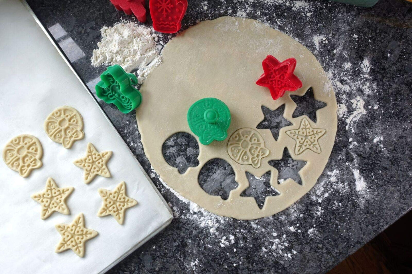 R&M Christmas Pastry & Cookie Stamper Set, Mitten, Wreath, Snowflake, Reindeer, Star, Candy cane. 2.75 Inches