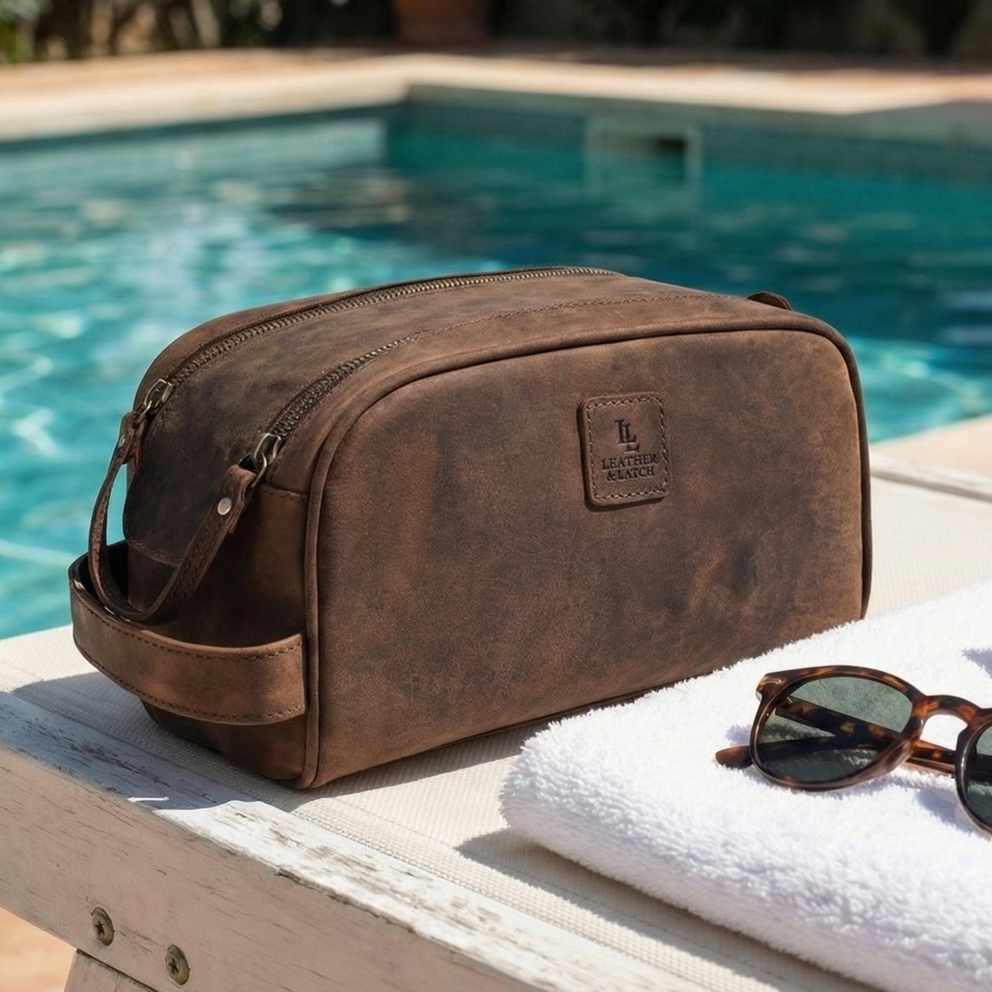 Leather Toiletry Travel Bag with Waterproof Lining, Large Capacity Vintage Dopp Kit, Shaving & Cosmetic Organizer for Men & Women - Brown