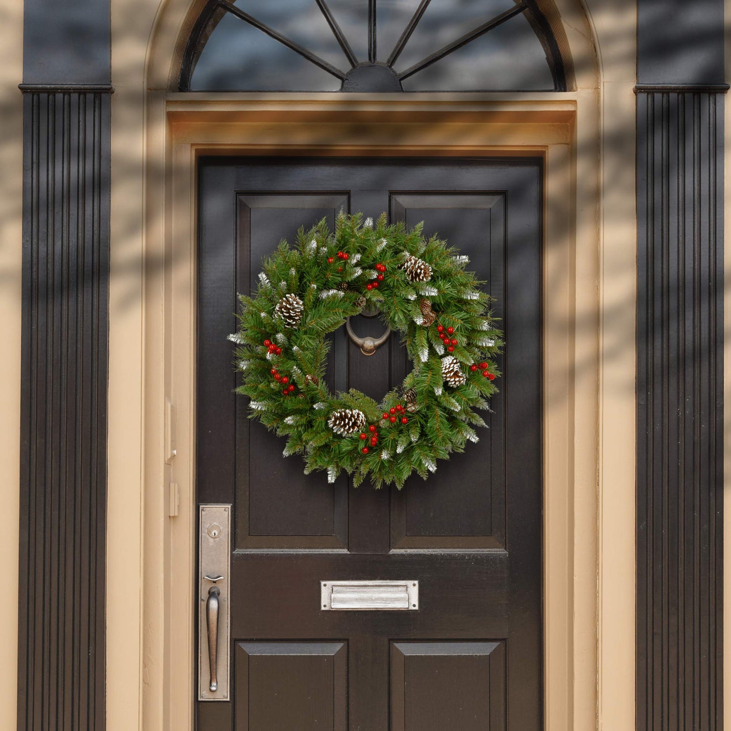 National Tree Company 24 in Unlit Frosted Berry Artificial Christmas Wreath, Christmas Decoration with 180 Tips, Pinecones, Green