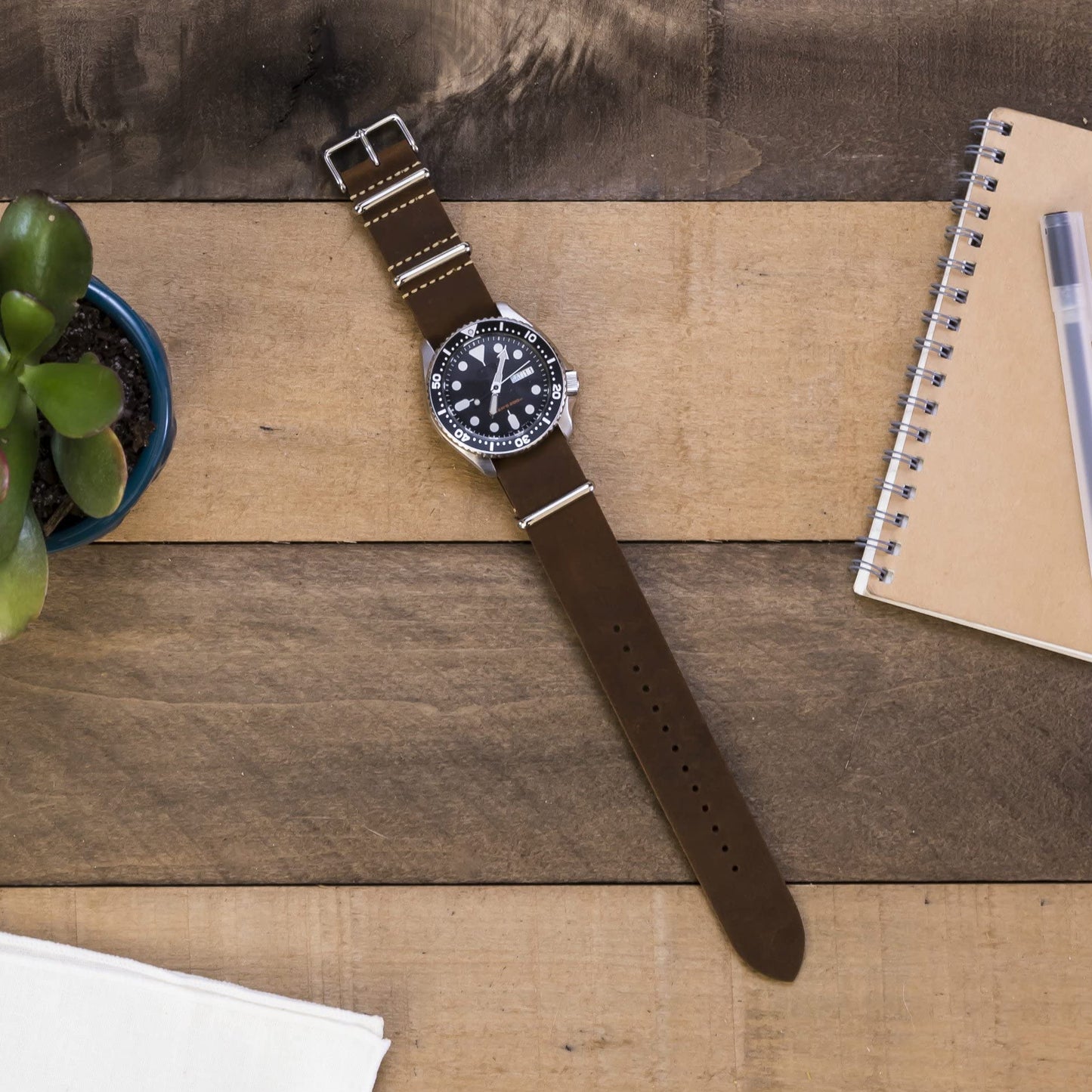 Benchmark Basics Leather Watch Band - Crazy Horse Oiled Leather One-Piece Watch Straps for Men & Women - 24mm, Dark Brown