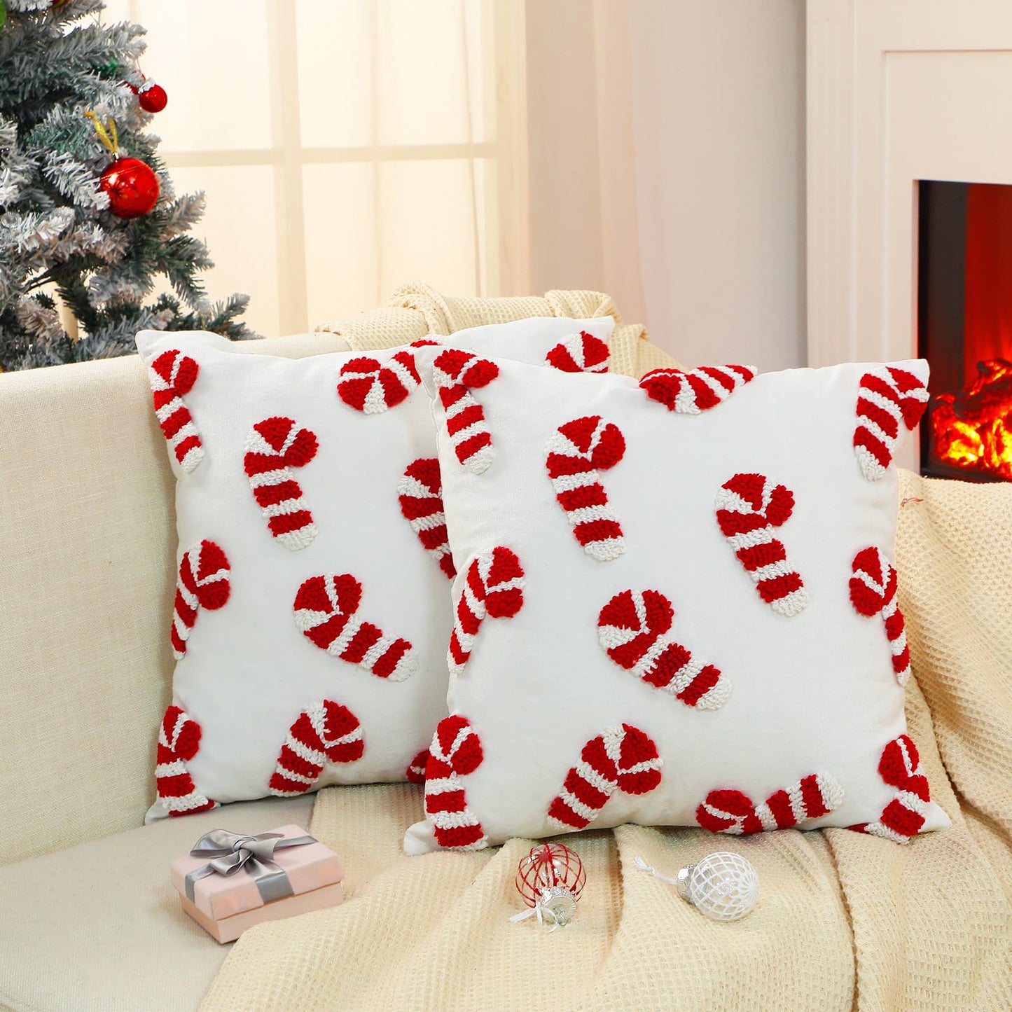 Mixweer 2 Pcs Tufted Christmas Throw Pillow Cover 18 x 18 Inch Candy Tufted Pillow Covers 3D Xmas Pillows Case Decorative Soft Cushion Cover for Sofa Couch Bed Room