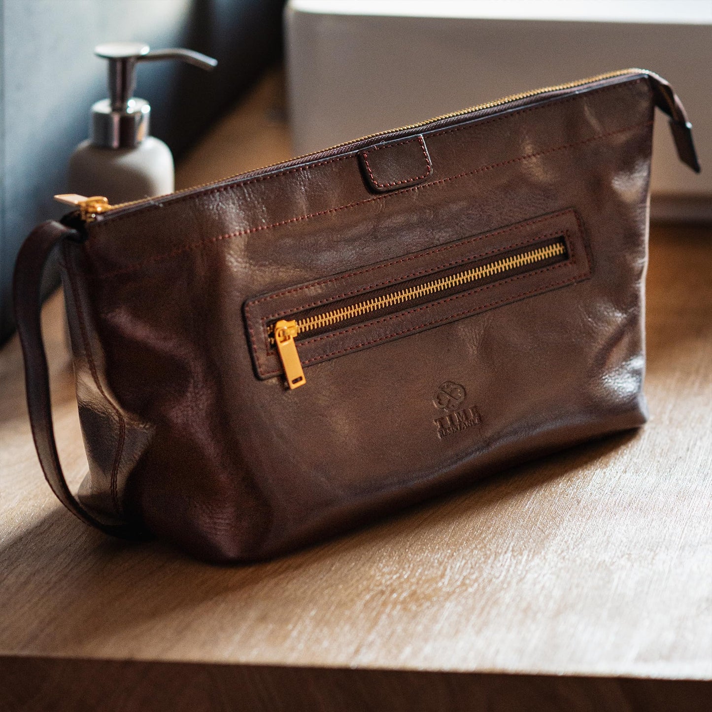 Time Resistance Leather Toiletry Bag - Dopp Kit, Full-grain Leather Cosmetic Case, Wash Bag (Brown)