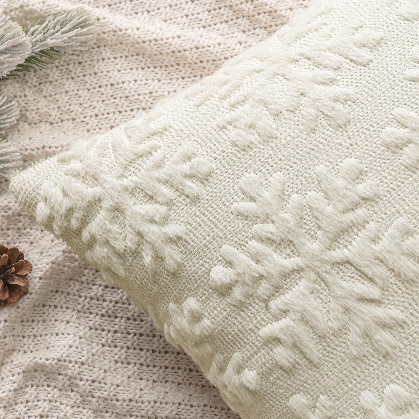 MIULEE Christmas Cream White Throw Pillow Covers Snowflakes Decorative 16×16 Inch Faux Wool Winter Festival Couch Pillow Covers Set of 2 Farmhouse Holiday Home Decors for Sofa Livingroom Bed