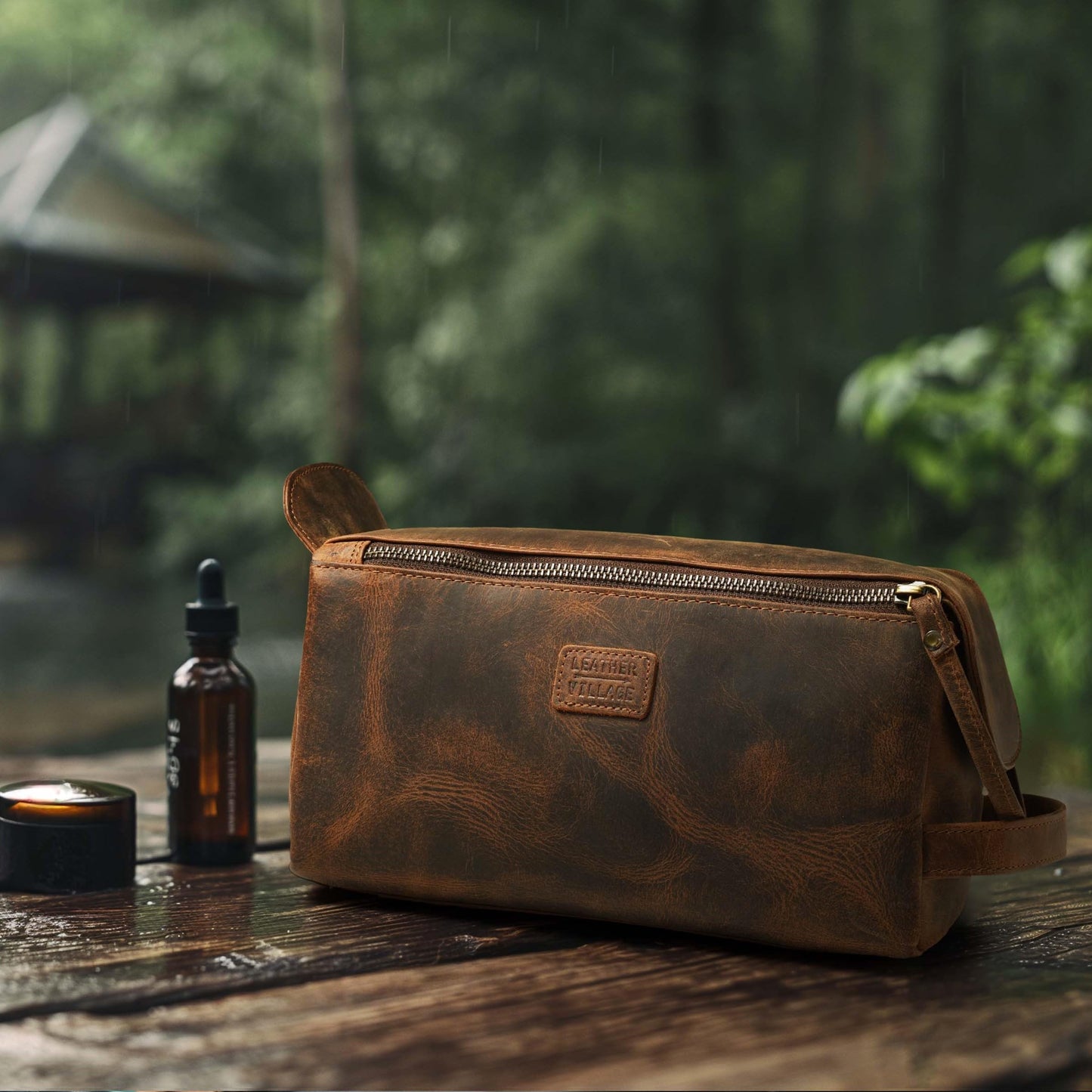 LEATHER VILLAGE Genuine Leather Travel Toiletry Bag - Water-Resistant Dopp Kit for Toiletries, Large Shaving Bag & Bathroom Organizer - Gift for Men & Women - Rustic Brown