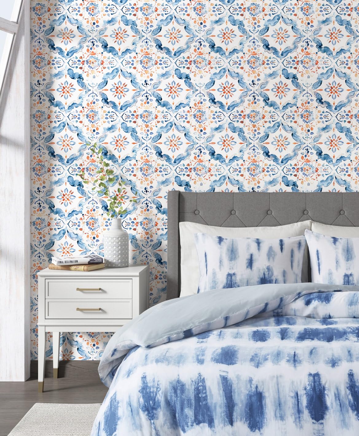 HAOKHOME Geometric Peel and Stick Wallpaper Tile Blue/White/Red Floral Damask Removable Wall Paper Modern Home Decor for Kitchen Backsplash 17.3in x 118in