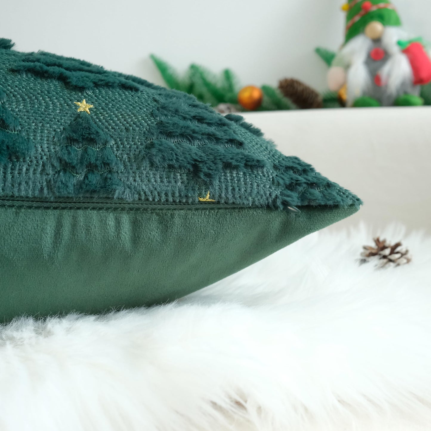 JOJUSIS Decorative Pillow Covers Pack of 4 Throw Pillowcases Faux Fur Couch Cushion (Christmas Tree, 18" x 18" (Pack of 4))