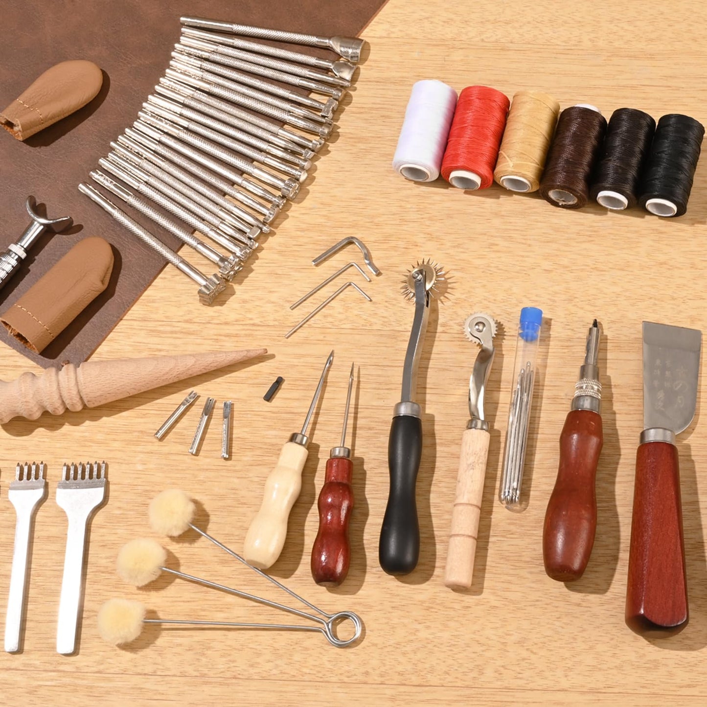VEVOR Leather Working Tools Kit, 72 PCS with Portable Leather Storage Bag, Engraving Punching Sewing Stamping Sanding Tools, Ideal for Beginners DIY Enthusiasts and Professionals