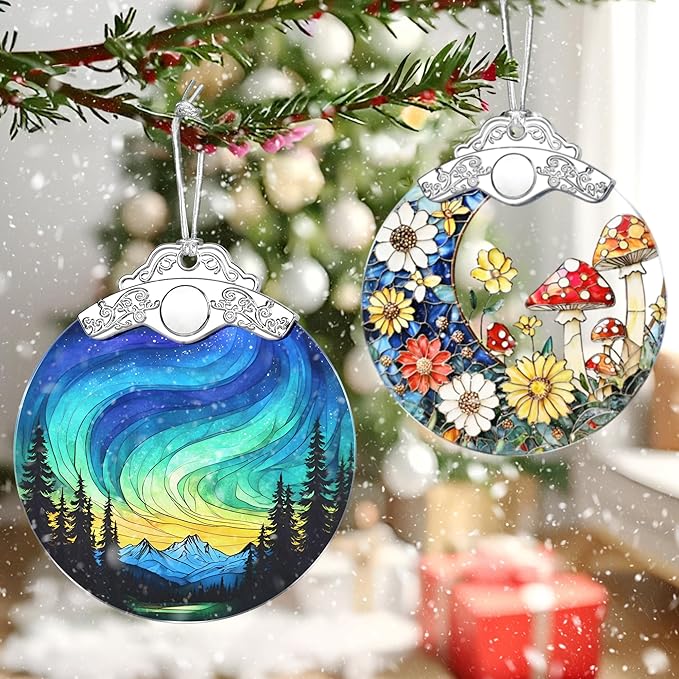 Aurora Borealis Ornament – Christmas Decoration & Christmas Ornament; Stained Glass Holiday Decoration (Holiday Present, Bauble Present, Gift Idea, Gift Exchange) | Heirloom Keepsakes