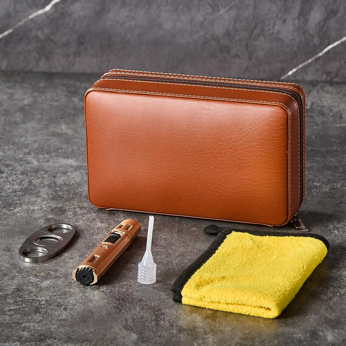WANTHER Leather Cigar Case, Travel Humidor Holds 7 Cigars, Brown Cedar Wood Box with Cigar Cutter, Humidifier, Lighter & Towel, Portable Cigar Holder for Men, Ideal for Home, Office & Travel Gift Set