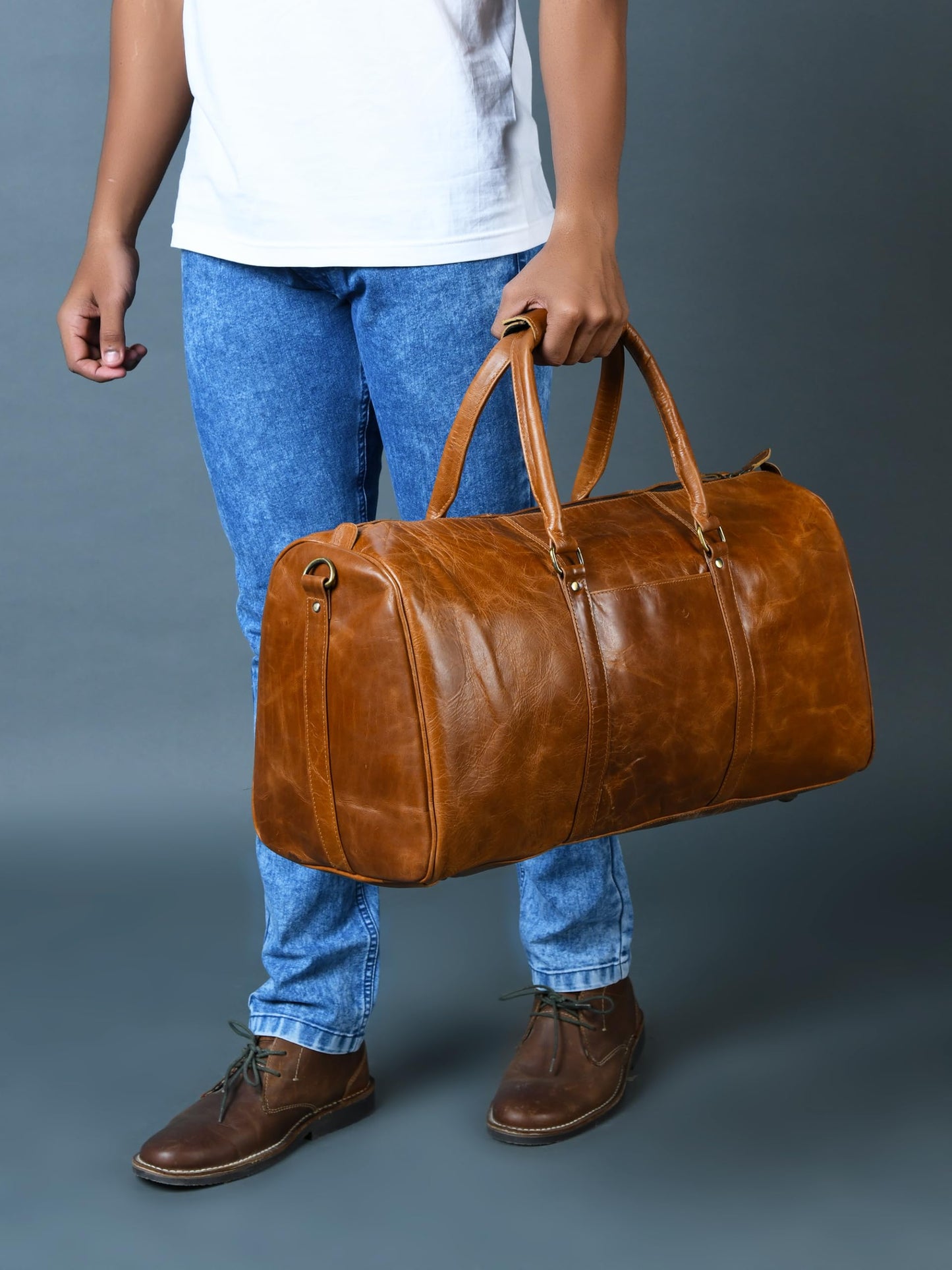Duffle Bag For Men and Women, 21 Inch Vintage Buffalo Leather Travel Duffle Bag, Genuine Carry On Overnight Bag, Weekender Gym Bag with Shoulder Strap, Carry on Airplane Luggage Bags