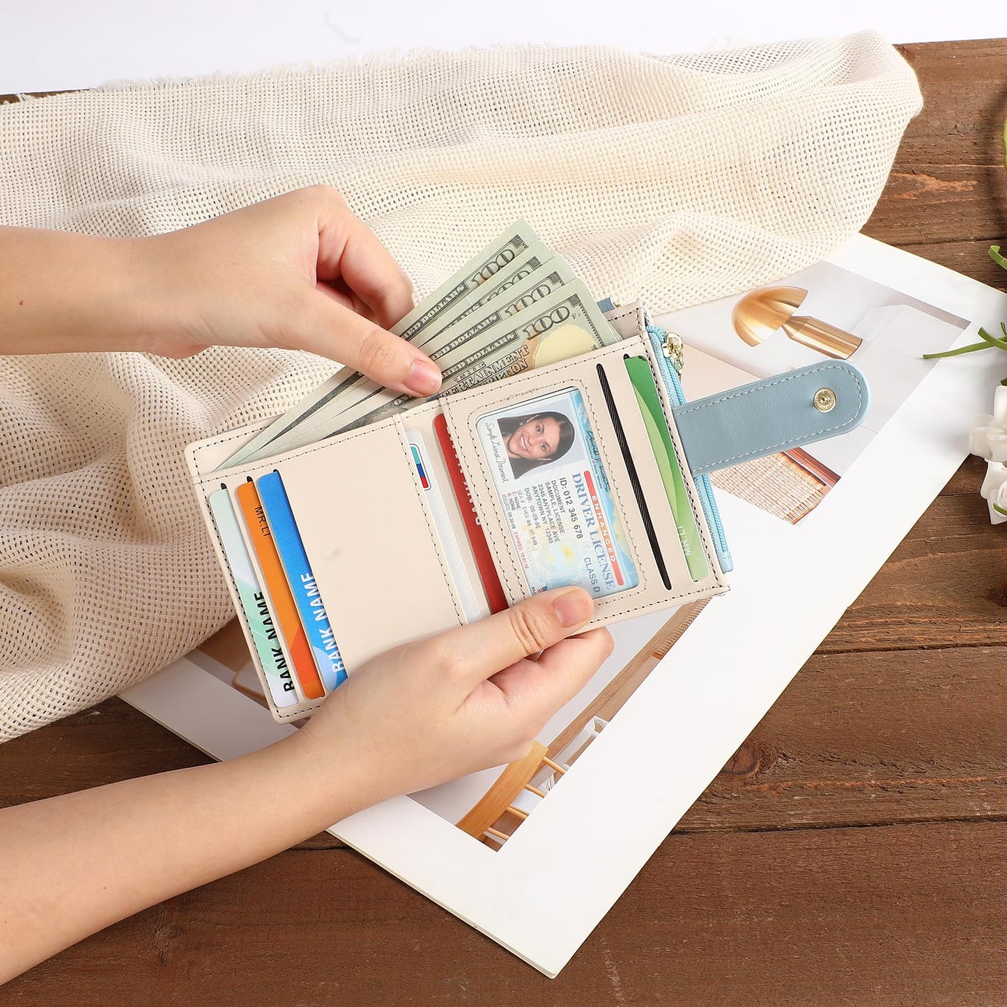 GAEKEAO Small Wallet for Women RFID Blocking Bifold Card Holder Vegan Leather with Zipper Coin Pocket, ID Window, Keychain