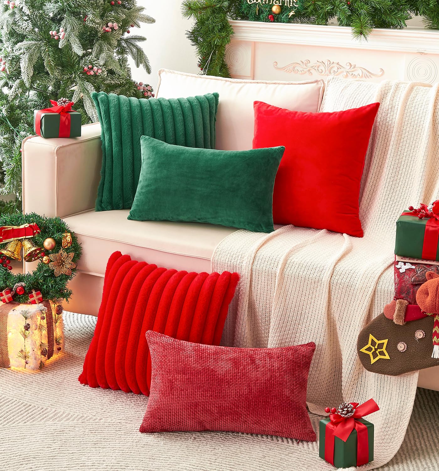 GriNeed Pack of 2 Christmas Green Pillow Covers 18x18 Inch Decorative Faux Fur Emerald Throw Pillow Cover, Soft Lumbar Plush Pillowcases for Couch Sofa Bed Living Room, Fluffy Cute Home Boho Decor
