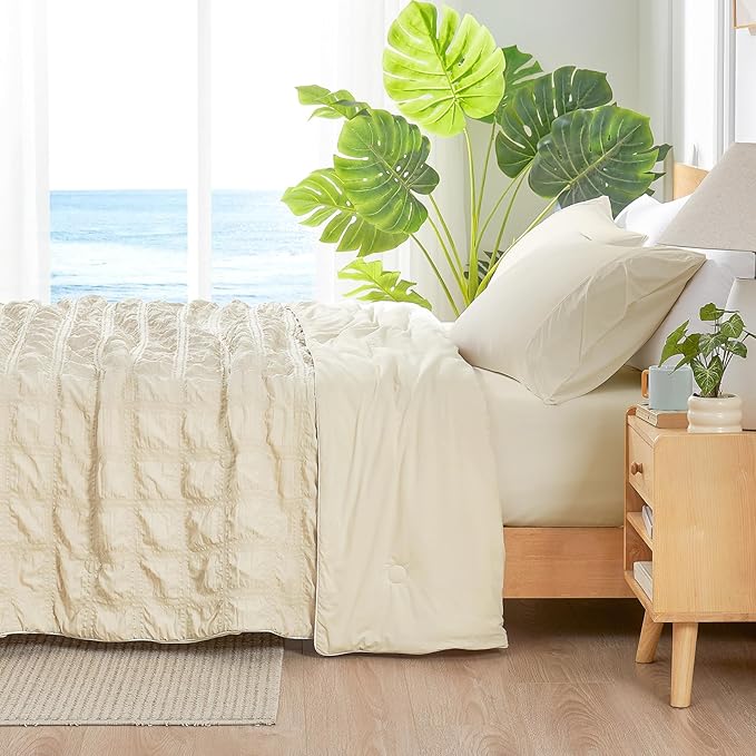 Cozy Bliss Cooling Comforter Seersucker Plaid Twin, Q-Max 0.4 Reversible Lightweight Cooling Blanket, Breathable Silk Smooth Summer Bedding Quilt for Hot Sleepers Night Sweats Khaki