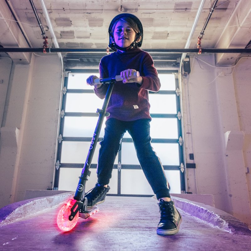 Aero Scooter for Kids 5-7 with Dynamic Lights | Boys Girls 2 Wheels Kick Scooter | Foldable & Height Adjustable, 110lbs Max