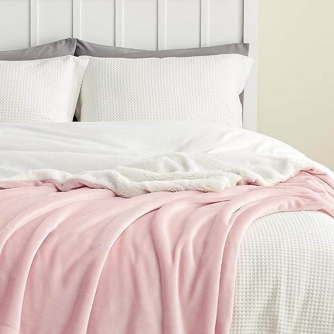Bedsure GentleSoft Sherpa Fleece Throw Blanket for Couch - Thick and Warm Throw for Girls, Soft Fuzzy Plush Blanket for Winter, Pink, 50x60 Inches