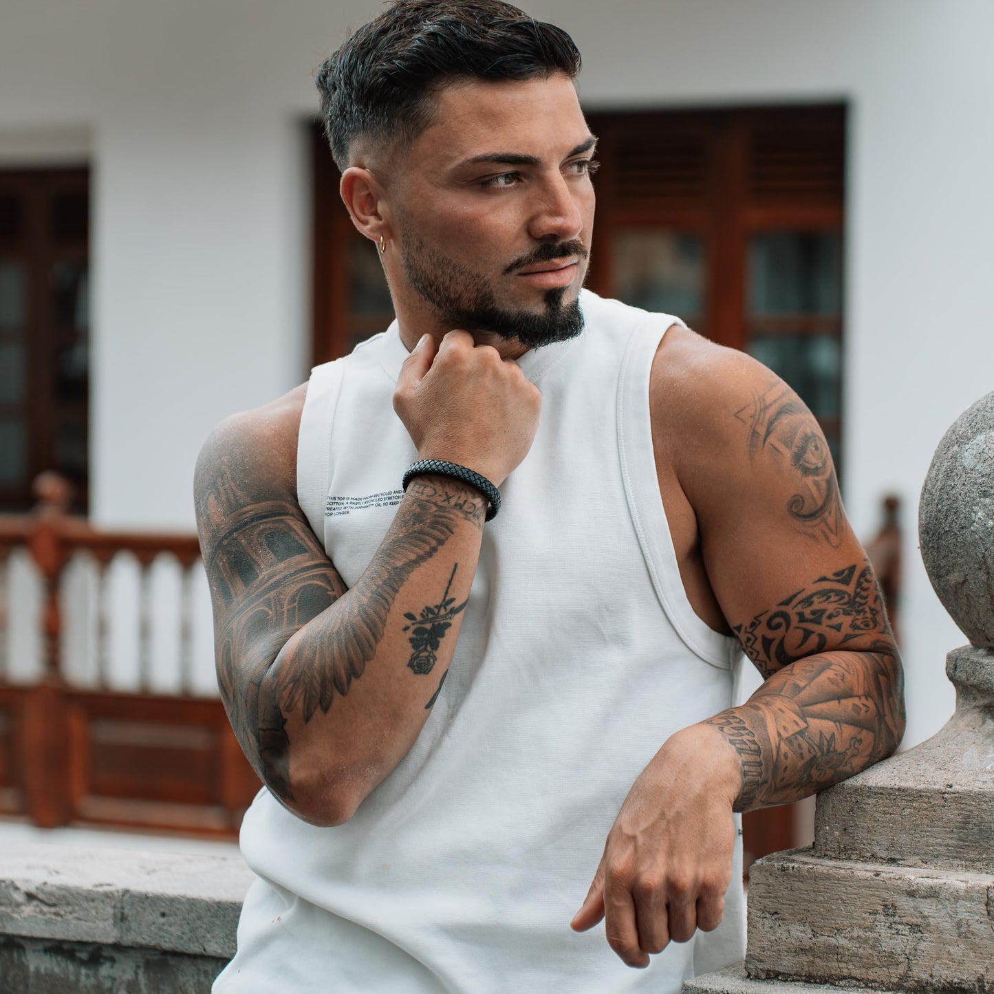 SERASAR Pulsera de Cuero Negro para Hombre, 17cm, Caja Regalo, Real, Piel Vaca, Ajustable, Cierre Magnético, Cuerda Envoltura, Masculino, Pulseras, Banda, Joyas, Imán