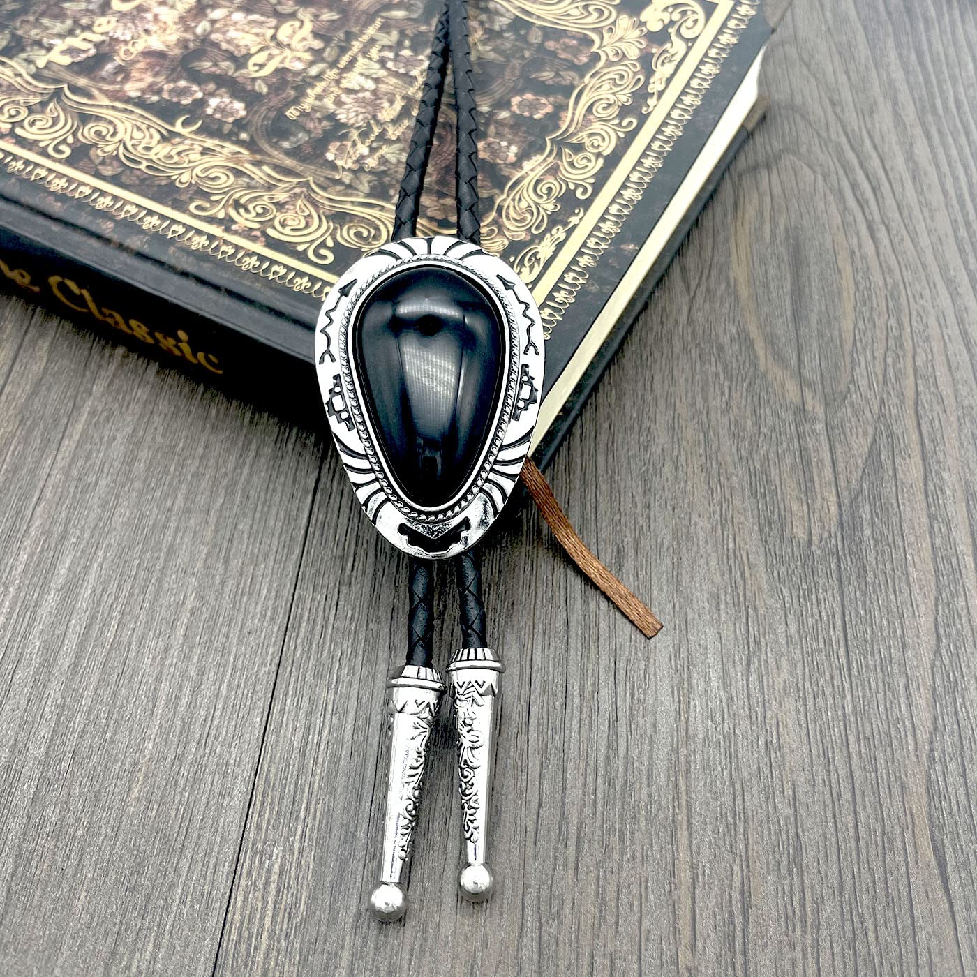 QUKE Black Stone Bolo Tie Native Western Cowboy Hand-woven Leather Bola Tie Necktie for Men Women