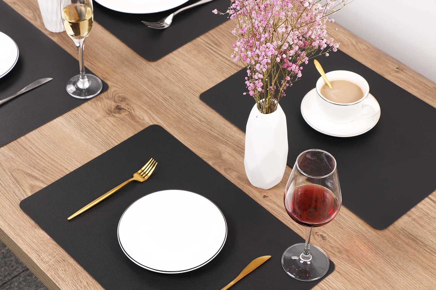 Wipeable Placemats Leather Table Mats Waterproof Heat-Resistant Easy to Clean for Dining Table Set Kitchen Table (6, Black)