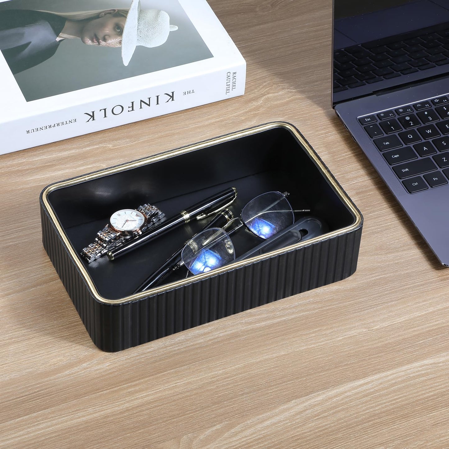 MEIBOOCH Desk Organizer Tray, PU Leather Nightstand Organizer Perfume Valet Tray for Men Women, Decorative Vanity Trays Trinket Dish Key Bowl for Entryway Table (Black, Small)