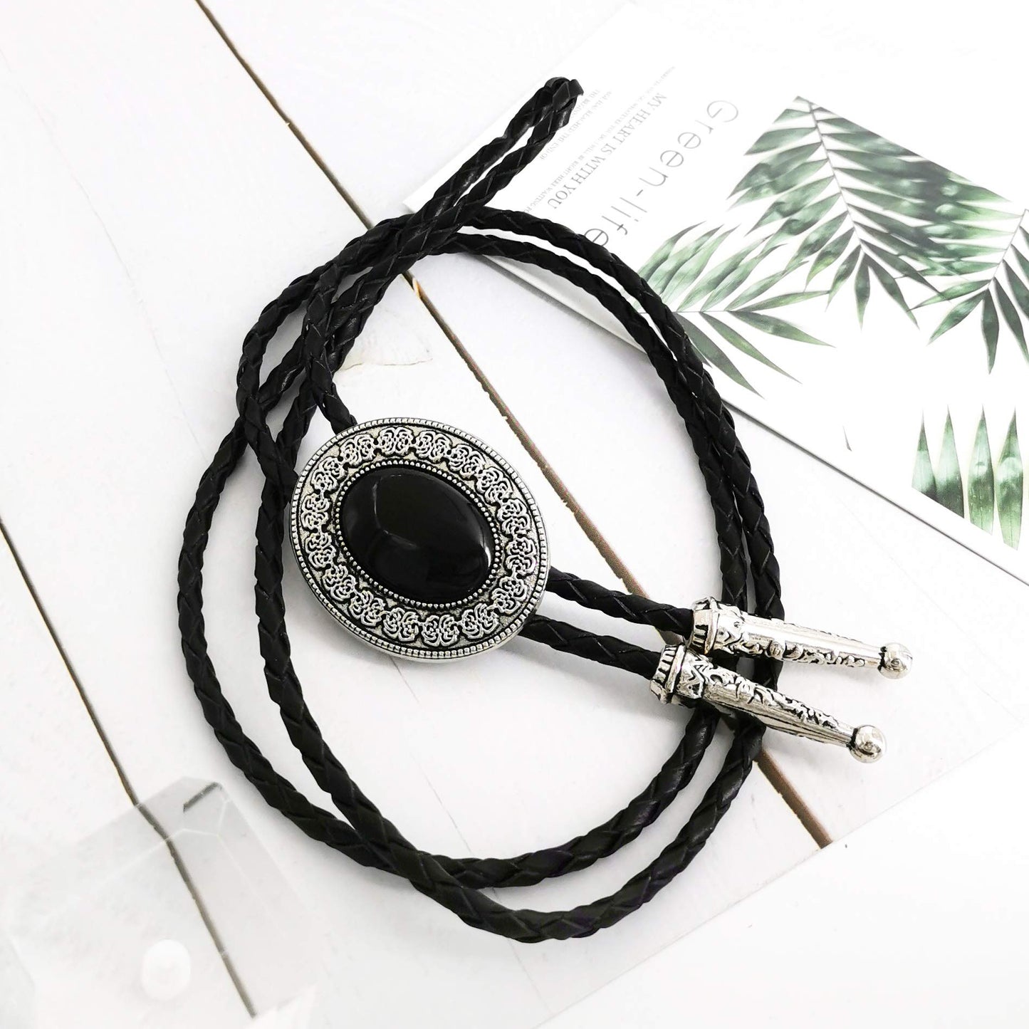 LAXPICOL Vintage Western Cowboy Oval Celtic Black Stone Bolo Tie For Men Native American Retro Bola Tie Necktie