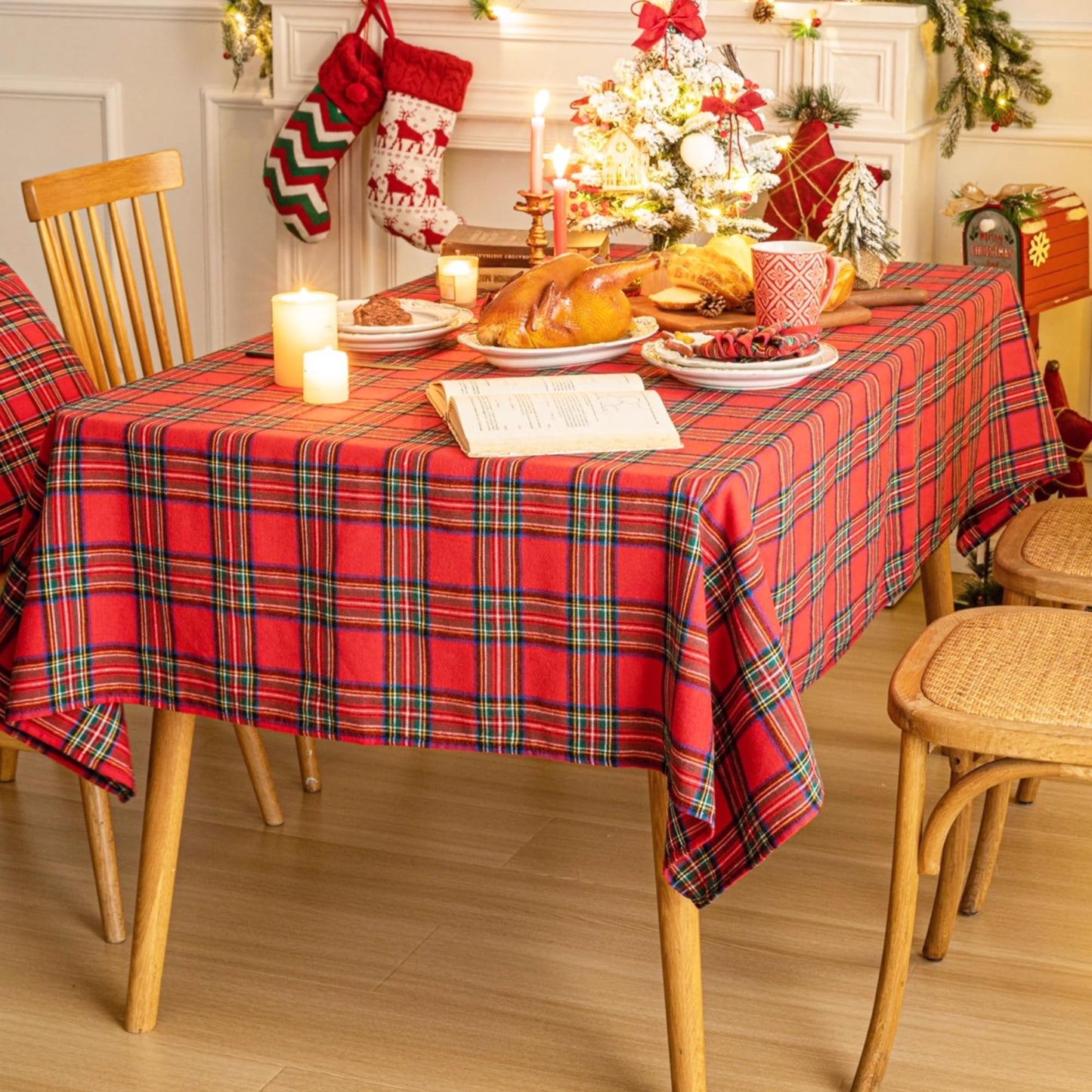 AQOTHES Red Green Plaid Christmas Tablecloth 60x104, Tartan Table Cloth Decorations, Winter Holiday Tablecloths for Rectangle Tables Parties Dining Farmhouse Kitchen Decor