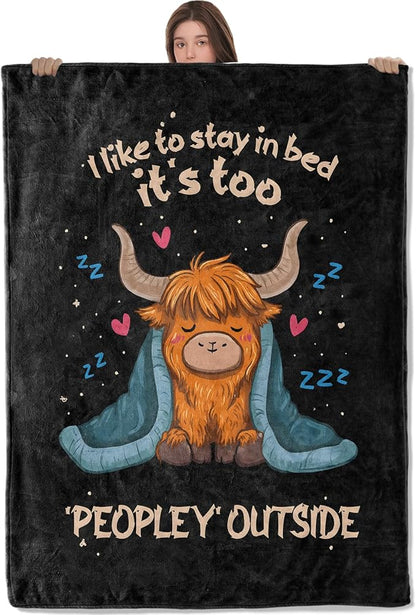 Cute Highland Cow Lightweight Throw Blanket, Cartoon Sleep Animal with Heart and Star, Warm Soft Cozy Flannel Blankets, Couch Dorm Home Decor All Season Use, 80x60in, Gifts for Girls Women