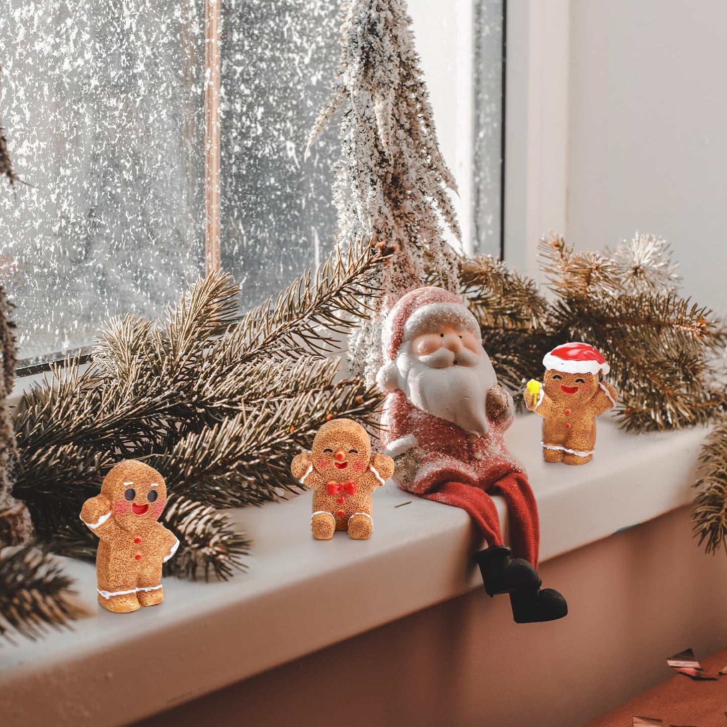 Realspring 30 Pcs Christmas in July Mini Resin Gingerbread Men Charms for Craft 3D Miniature Gingerbread Men Figurines to Hide Xmas Ornaments for Christmas Village Accessories DIY Indoor Party Decor